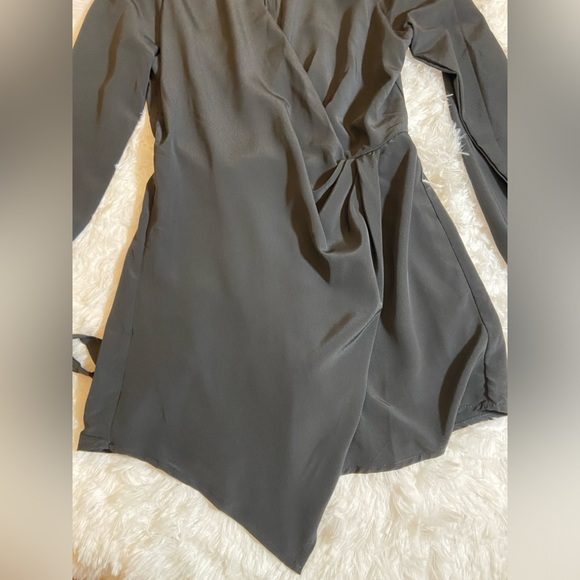 HYFVE Black asymmetrical split sleeve Skirt Romper size Small new - Picture 6 of 14